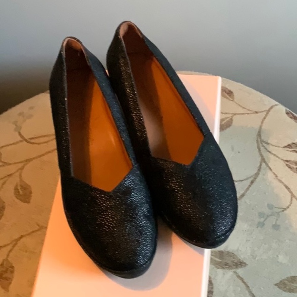 L’Amour Des Pieds shoes
